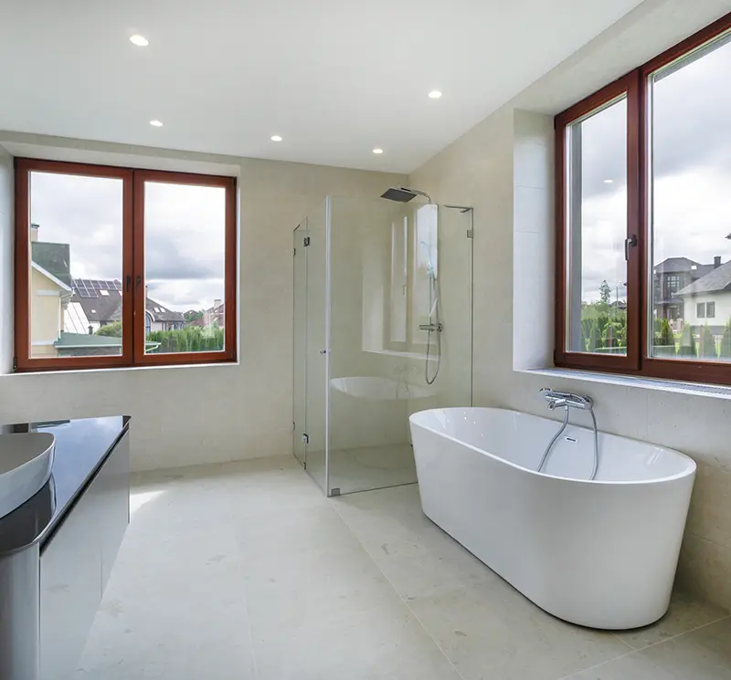 une salle de bain propre