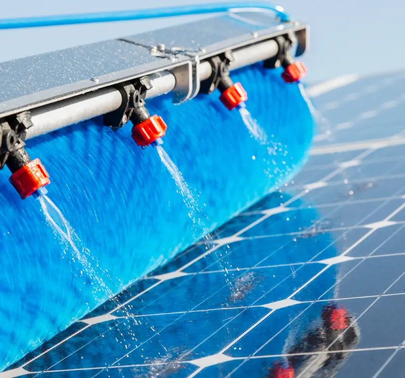 Nettoyage de panneaux solaires